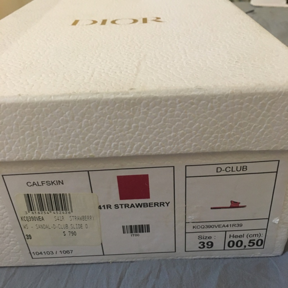 Christian Dior D-club slides with dust bags and box - Picture 2 of 3